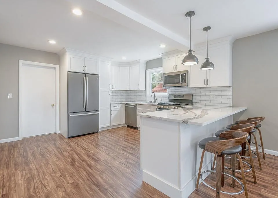 48 Lincoln Pl