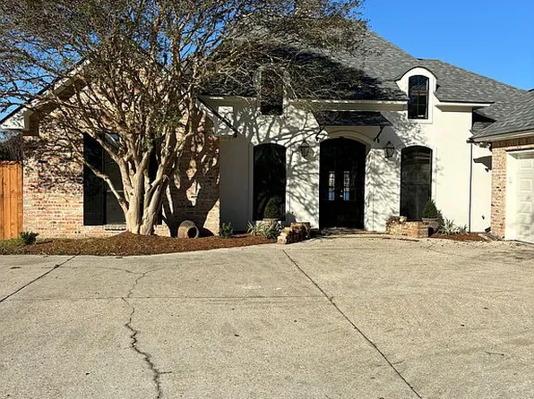 9832 S Vignes Rd, Baton Rouge, LA 70817