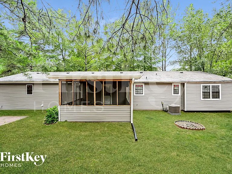 466 Birch Ln SE — Photo 15