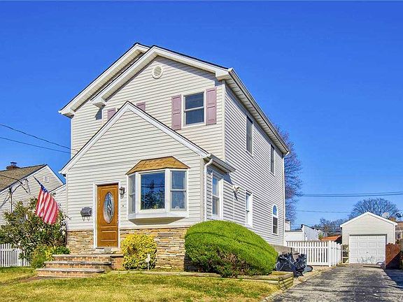 2nd image of 539 Bernard St
