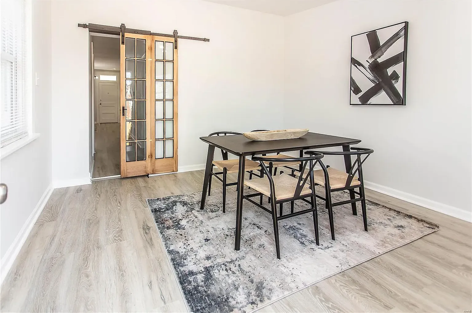 2 bed, 904 sqft, $1,750 — Photo 3