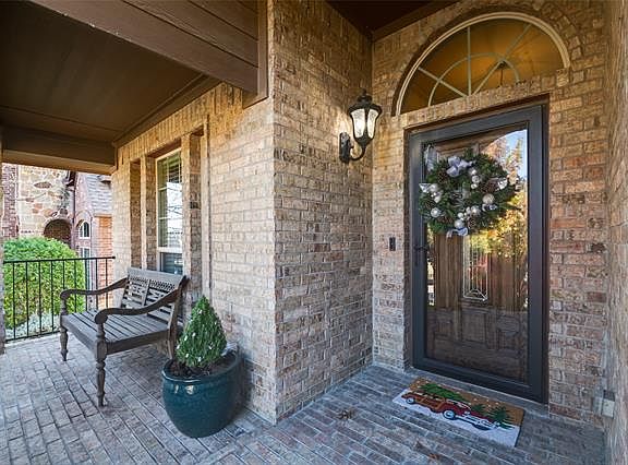3rd image of 3016 Softwood Cir