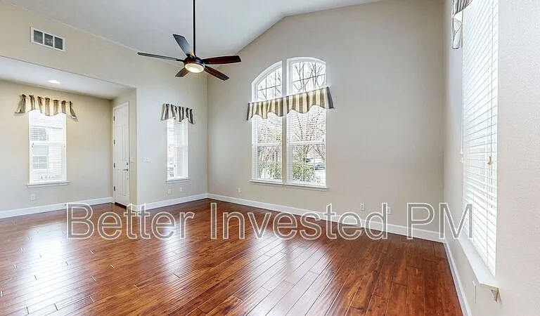 1969 Northfield Dr — Photo 25