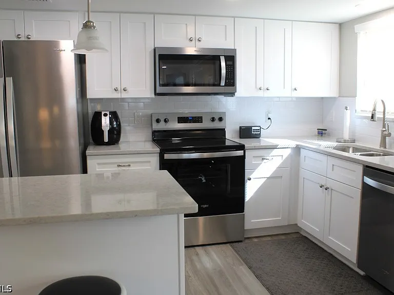 16881 Davis Rd #112 — Photo 9