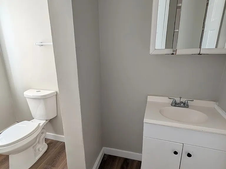 8 Arch St #1A — Photo 8