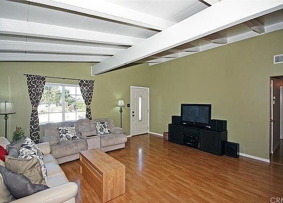 4th image of 858 La Serena Dr