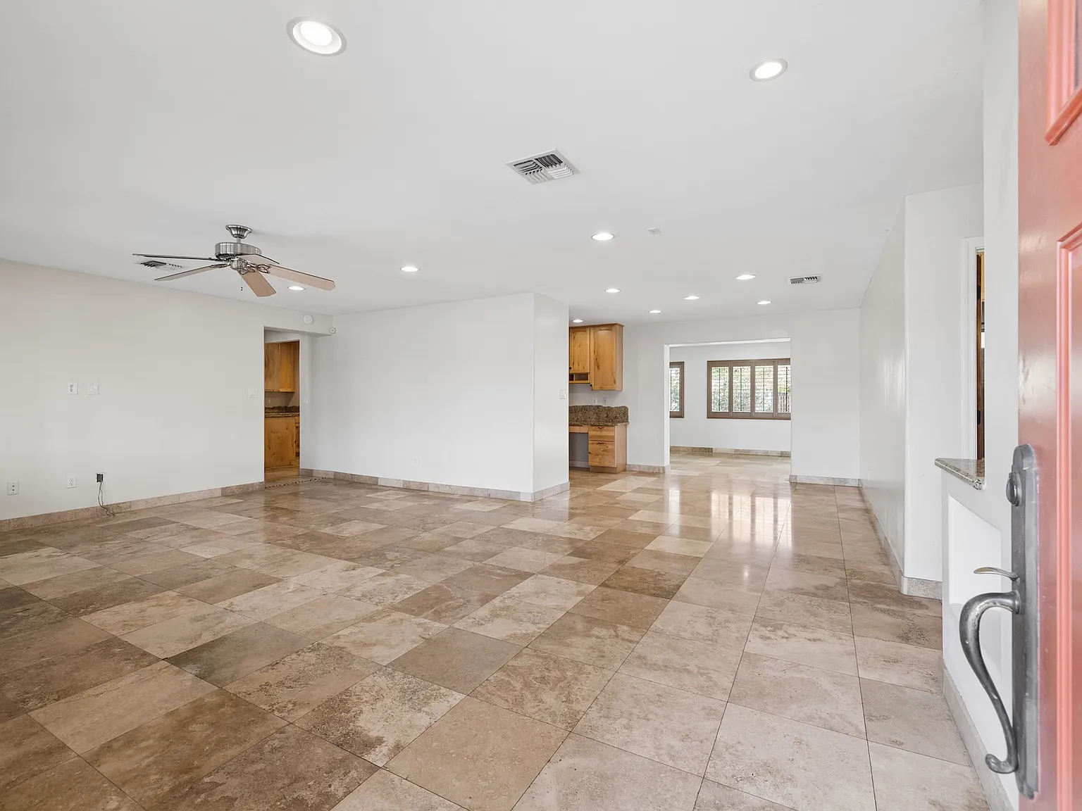 6332 E Earll Dr — Photo 3