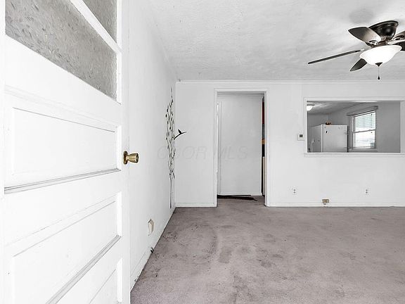 4th image of 44 Orchard St
