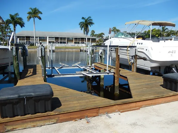 4620 SE 5th Pl APT 106, Cape Coral, FL 33904