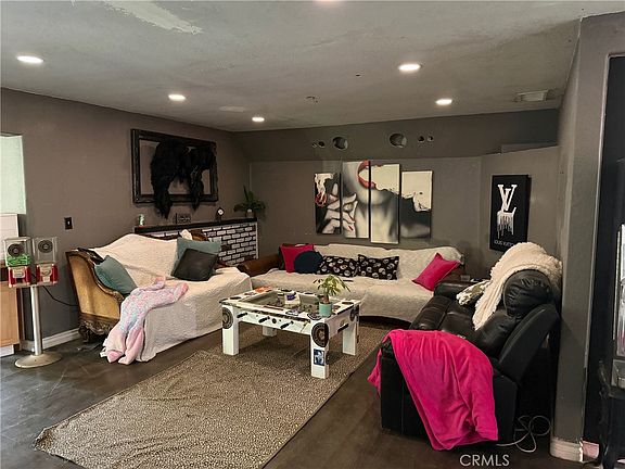 3rd image of 5484 Cedar St