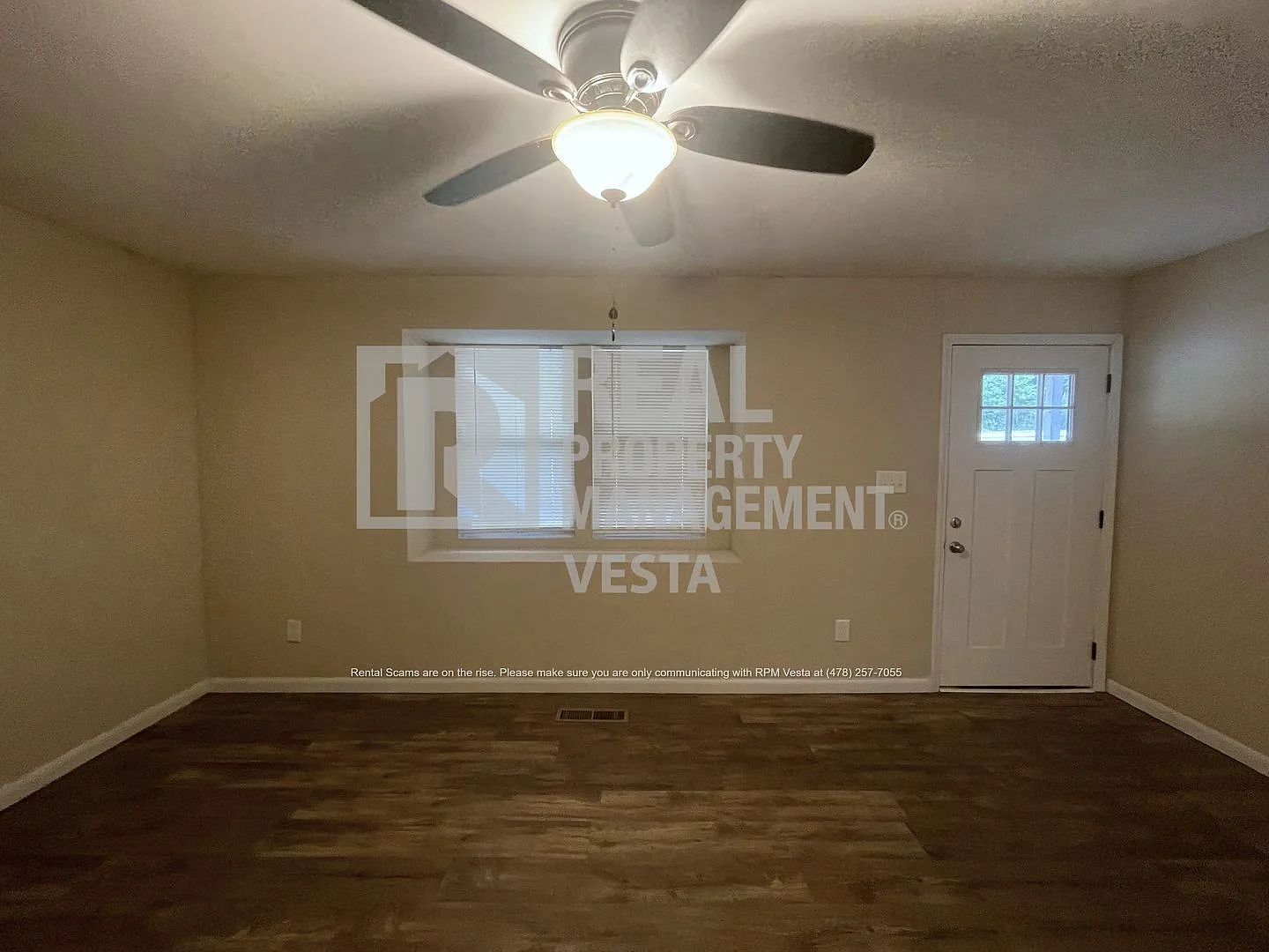 3 bed, 1.5 bath, 1150 sqft, $1,150 — Photo 2
