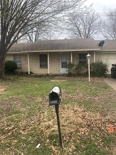3020 Montclair Pl Photo 1