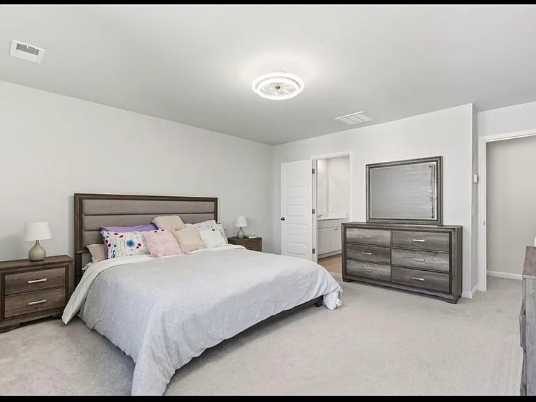 116 Post Mill Dr — Photo 3