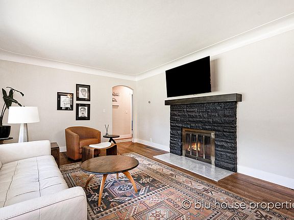 4th image of 1830 Richmond St NW