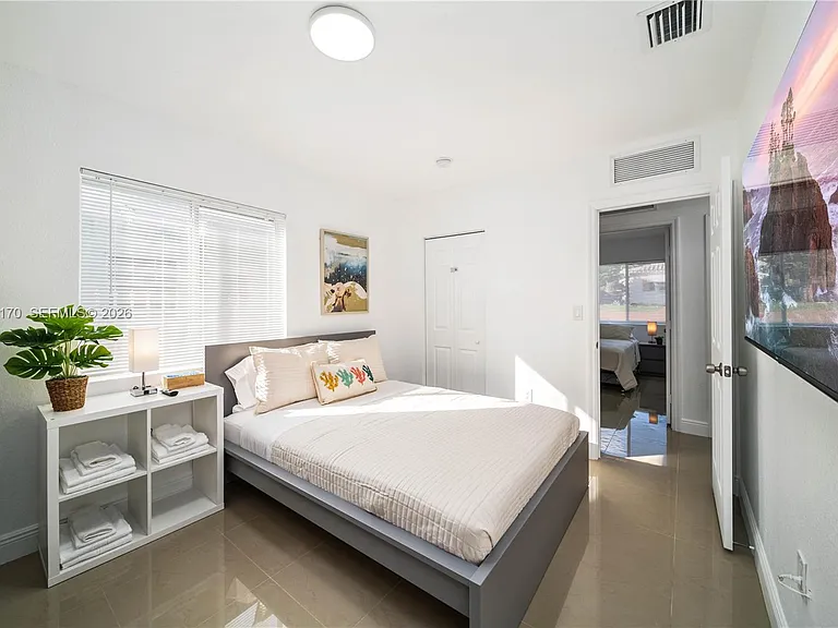 1250 NE 110th St #1250 — Photo 10