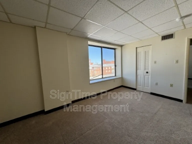 115 N Jonathan St #303 — Photo 7