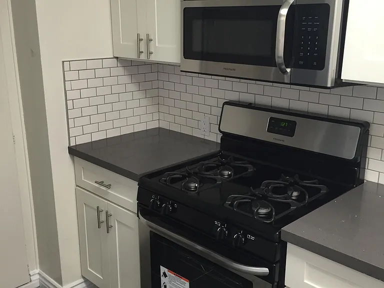 1736 E Sycamore Ave #A — Photo 4
