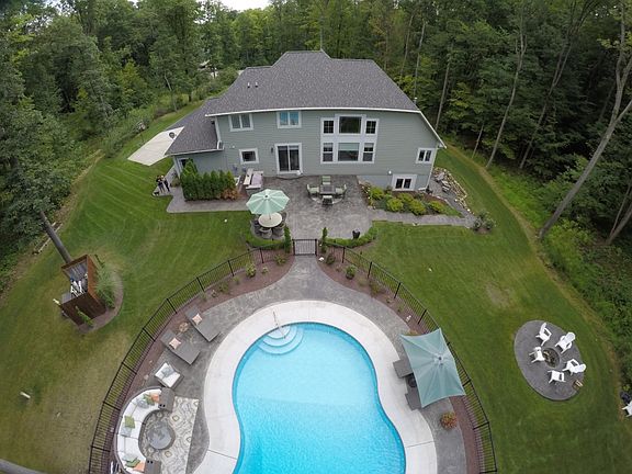 4th image of 9755 Harbor Trail Dr