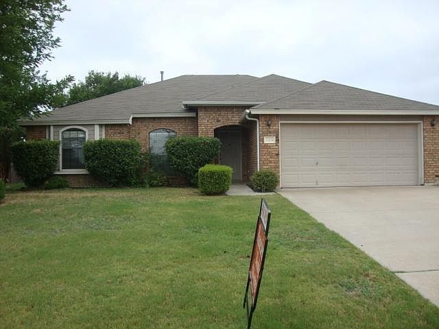 1st image of 2304 Wigwam Dr