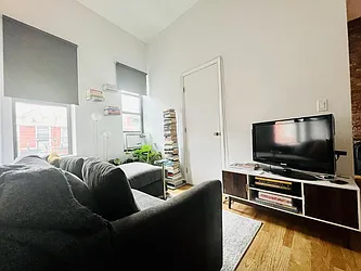 Rented by Nolita Group