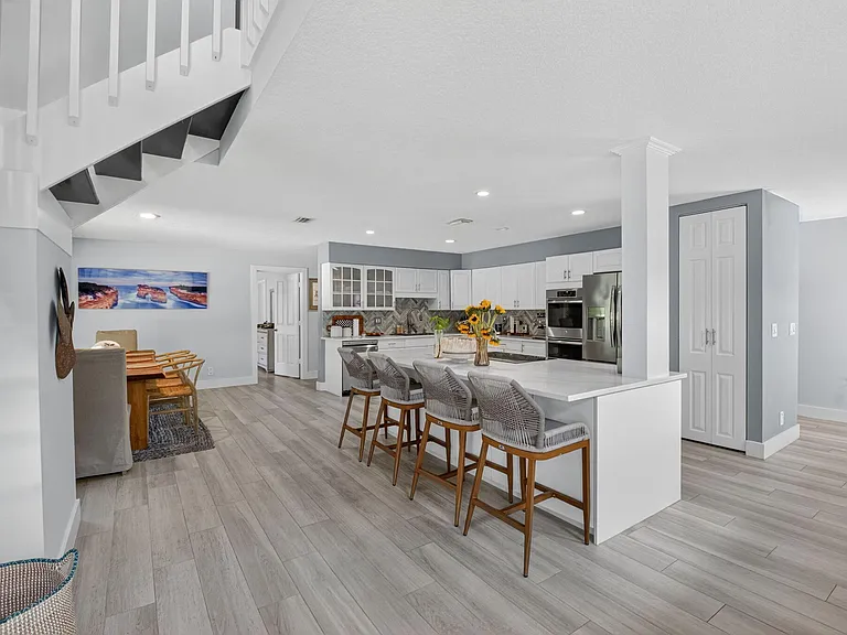 6701 Hillside Ln — Photo 16