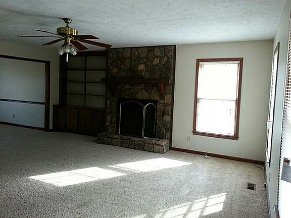 4th image of 218 Deerchase Dr