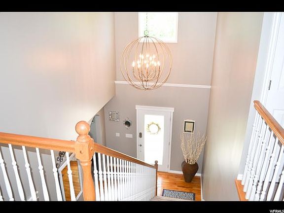 3rd image of 341 E Wilford Ave