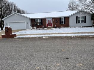 438 Chimney Hill Ln, Henderson, KY 42420