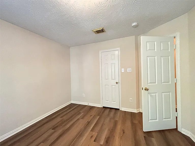4906 Mountain Frk — Photo 32