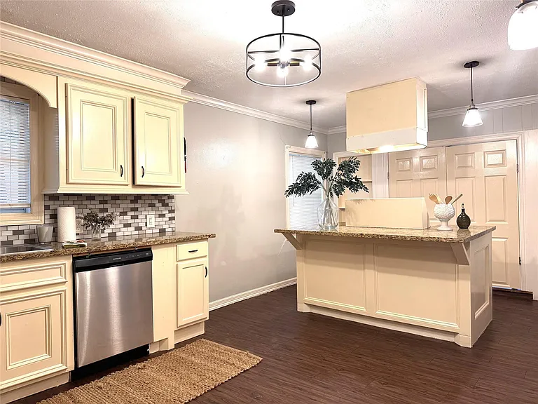 1813 Hatwell St #1 AND A — Photo 9