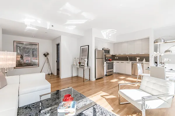 Rented by Bond New York | media 4