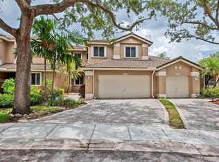 15888 SW 12th St #3, Hollywood, FL 33027