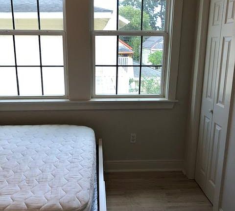 2nd image of 7625 Freret St #B