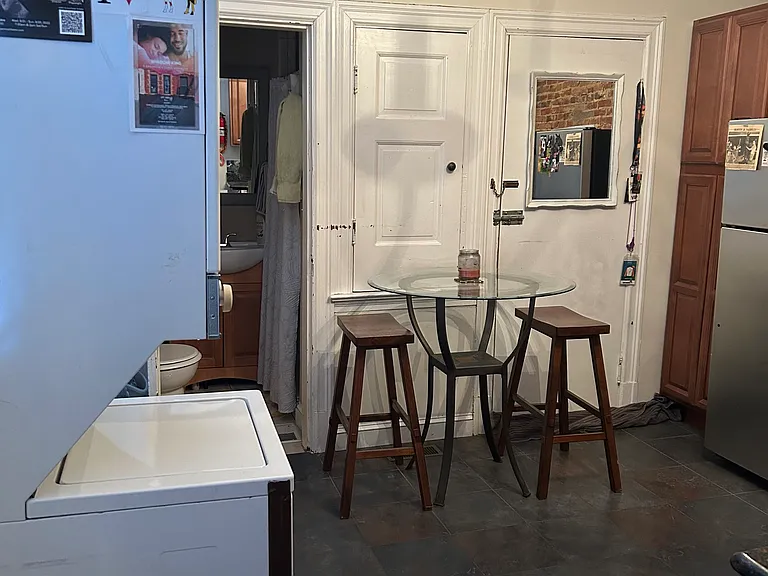 1201 Light St #1R — Photo 2