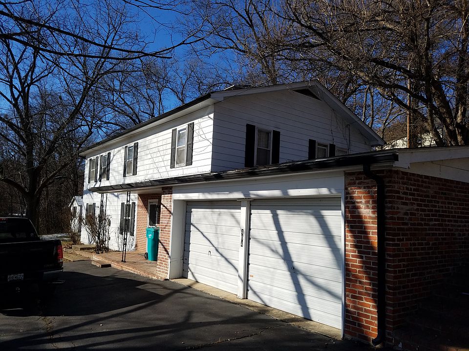 2nd image of 404 Brickey St
