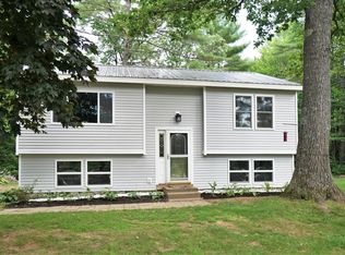 131 Sand Rd, Naples, ME 04055