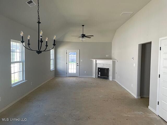 2nd image of 1645 Thomas St