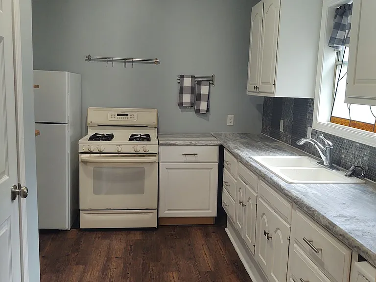 719 W Faulkner St #719 — Photo 5