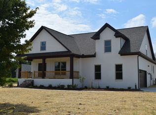 228 Bluegrass Rd, Manchester, TN 37355