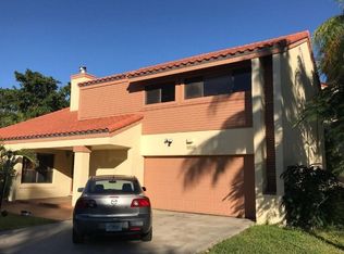 8901 SW 150 Place Cir, Miami, FL 33196