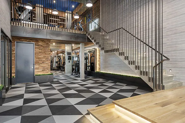 Rented by The KCI Group | media 35