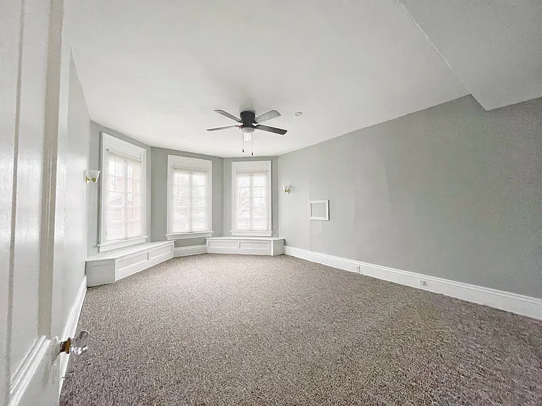 120 N Drake St #2 — Photo 8