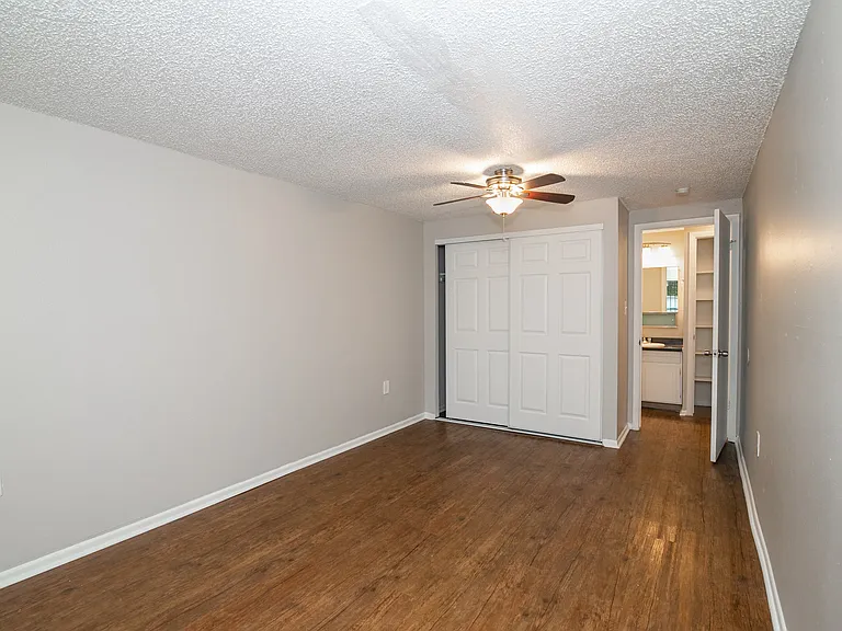 1280 Clayton St. Apartments — Photo 19