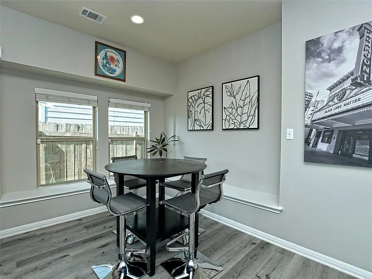 4523 Graceful Ln — Photo 6