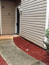 3 bed, 2.0 bath, 1451 sqft, $2,000 — Photo 3
