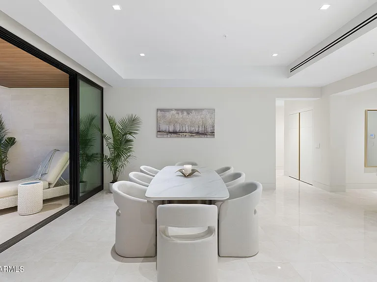 6587 N Palmeraie Blvd #2015 — Photo 38