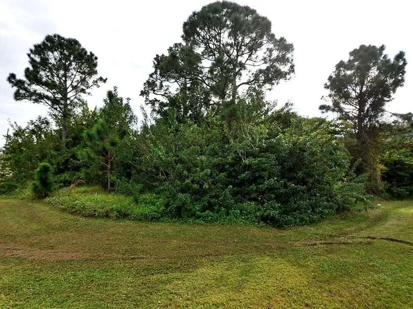 237 SW Ridgecrest Dr, Port Saint Lucie, FL 34953