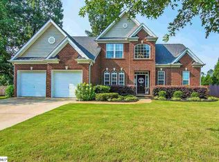 102 Calgary Ct, Simpsonville, SC 29680