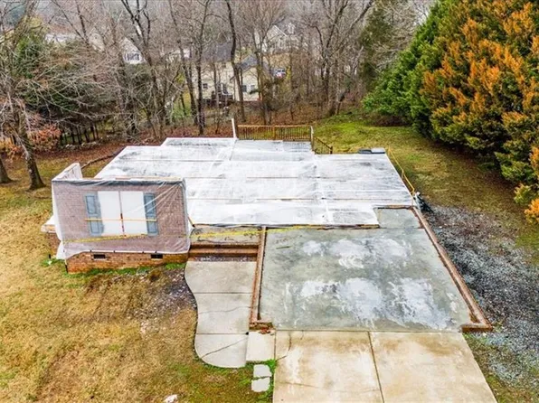 719 Williamsdale Rd, Graham, NC 27253
