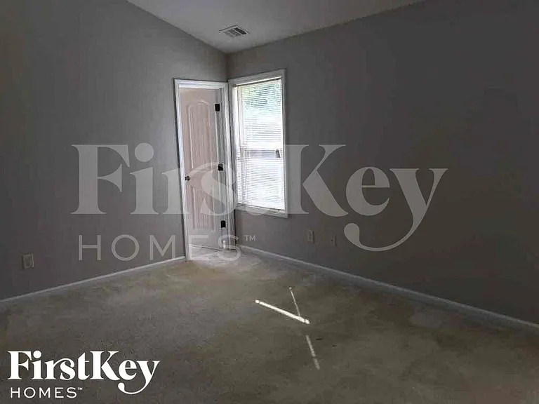 2126 Villa Spring Ter — Photo 13